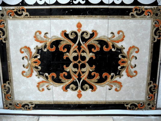 Stenska plošča iz porcelanaste keramike