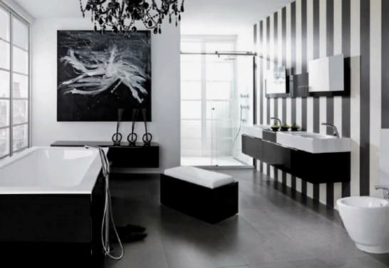 črno-bela dekoracija kopalnice